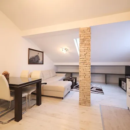 Skroce Apartment